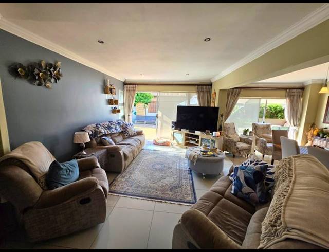 3 BEDROOM HOUSE FOR SALE IN BLUE GILL